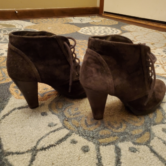 White Mountain Brown Booties - Picture 2 of 5